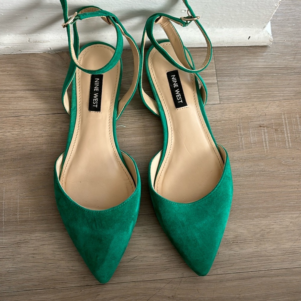 Nine West green flats size 5.